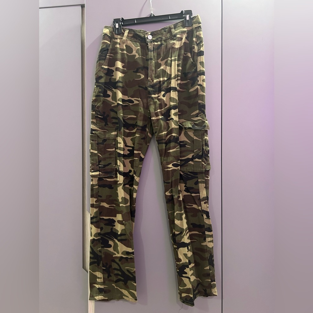 Camo cargo pants